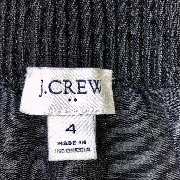 J Crew black linen blend scalloped hem fully lined mini skirt. Size 4 - Picture 6 of 9